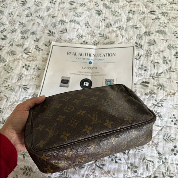 Louis Vuitton Monogram Trousse Toiletry Pouch - Picture 13 of 14